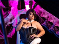 Liveprivate Posing BBW Model