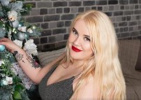 Imlive Blonde BBW Model