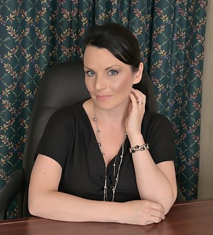 MILF Boss Porn Pictures