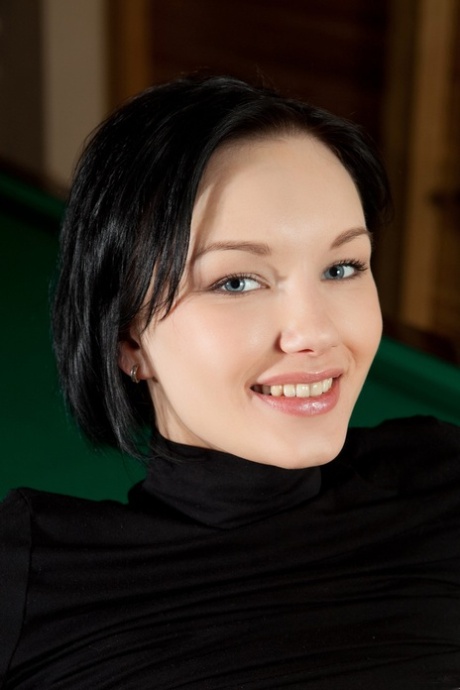 Naked Hairy XXX Photos