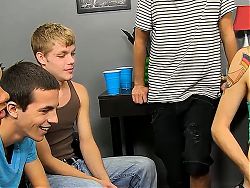 Twinks Timo Garrett and Robbie Anthony fuck hardcore in orgy