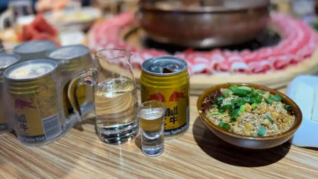 这2种饮料混着喝会对大脑造成长期伤害