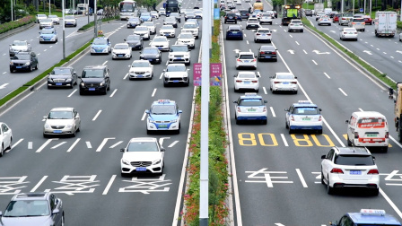 春节网约车订单暴涨 北京司机时薪60元