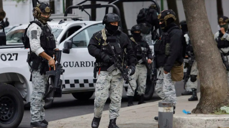 美国务院发布公告：美公民应就地避难