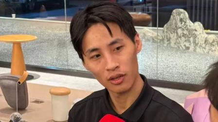 男孩被外国夫妇领养又抛弃 现回国认亲