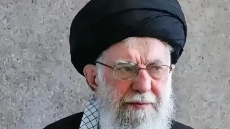 伊朗一主持人哽咽宣布哈梅内伊身亡