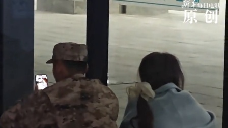 女孩跨越300公里，只为送好友入伍