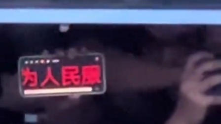 时隔许久女孩们收到了兵哥哥们拍摄的“对面视角”