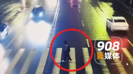 16岁高中生清晨上学，在斑马线上遭车辆不减速撞飞