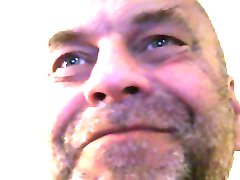 Icke beim Sperma schlecken