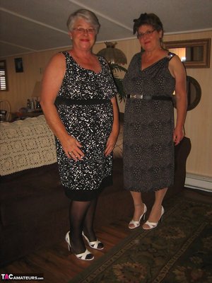 Older Milf Women Pics