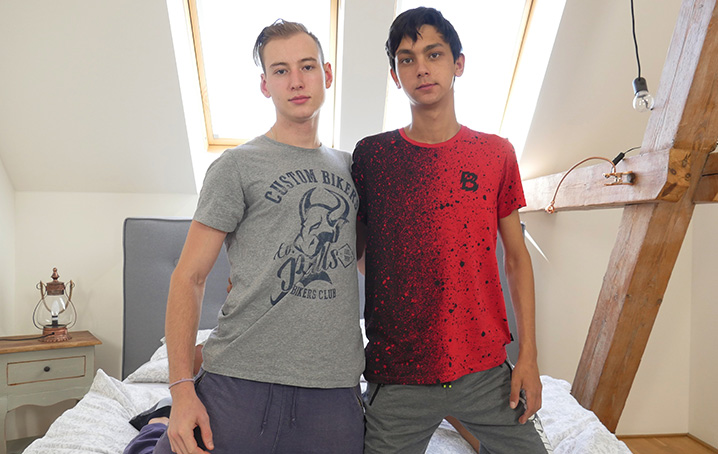 Blonde Twink Top Hammers Hole Raw