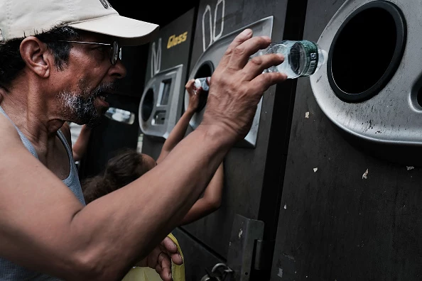 Should Michigan Retailers Accept All Returnable Bottles & Cans?