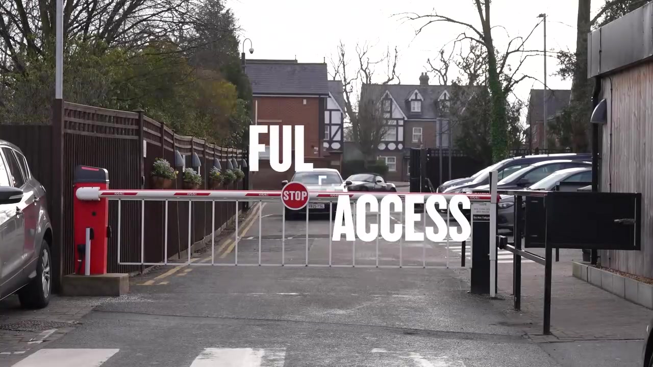 [足球]些许惆怅！记录鲍勃在富勒姆的第一天的训练和融入！