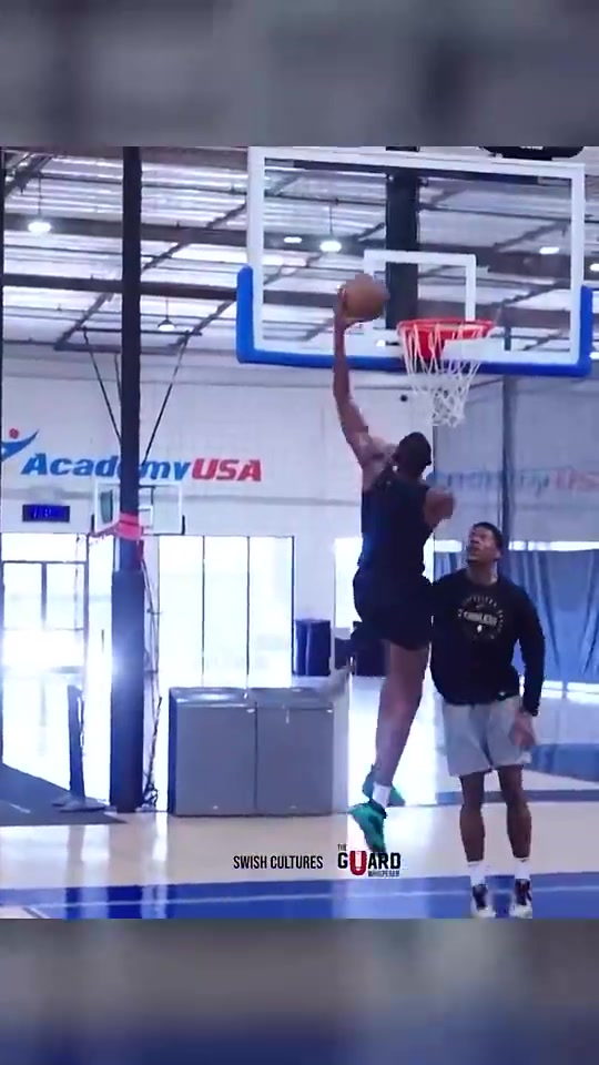 【今日视频】和登哥早有渊源！莫布里此前训练中上脚哈登8球鞋