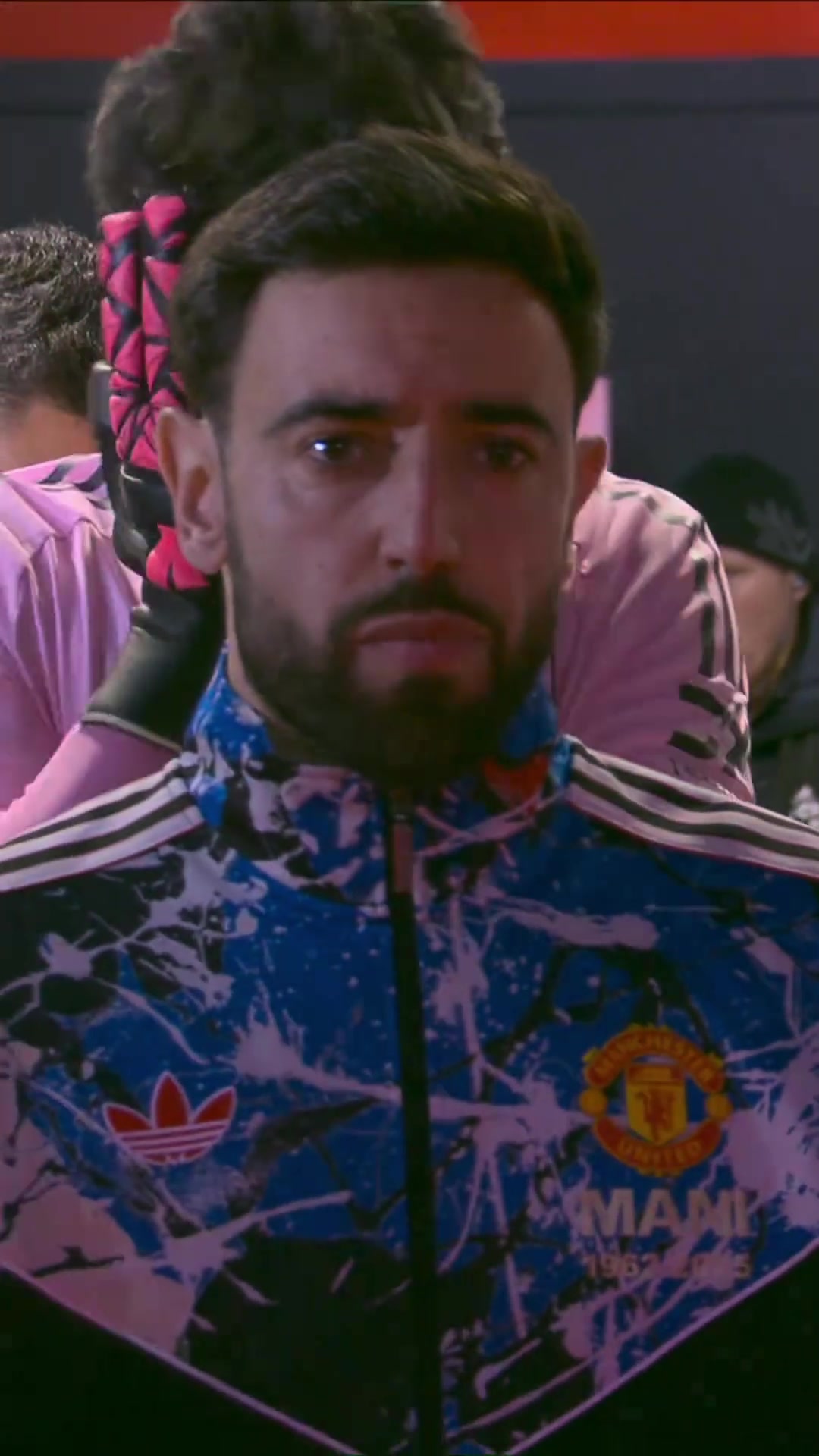 【体育视频】客战阿森纳前，B费这坚毅的眼神简直就是钢铁侠本尊降临！