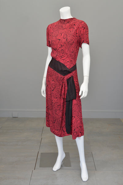 1940s Novelty Print Egyptian Revival Dress Red Black TLC