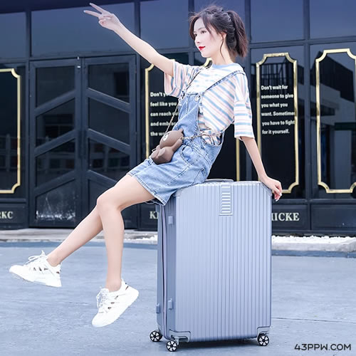 ULDUM (箱包)品牌形象展示