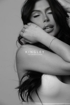 Black and white stylish photo of a very pretty Colombian woman